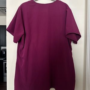 ockey Women's Classic Fit Tri Blend Solid Scrub Top XL Plumberry